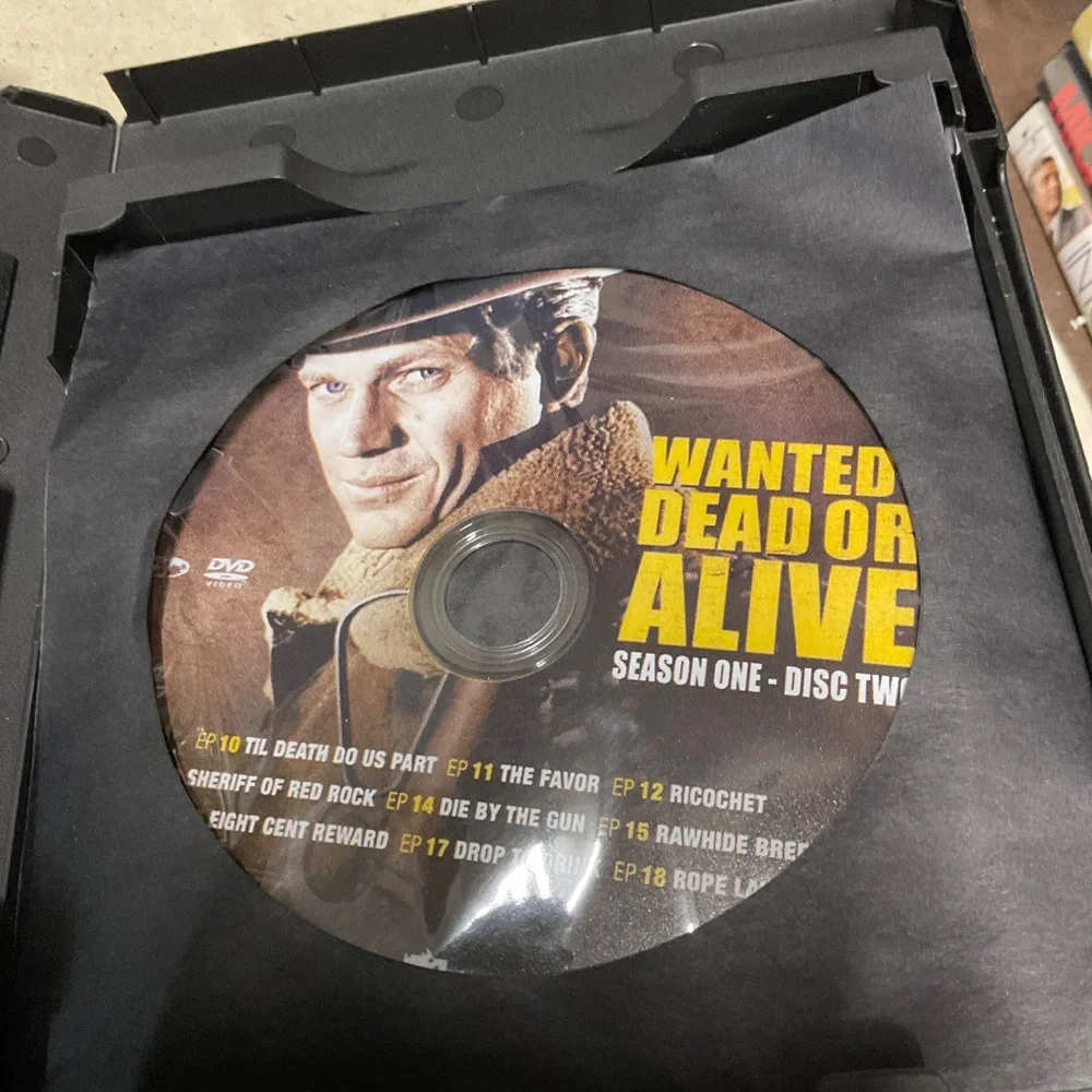 DVD -wanted Dead or Alive season 1.  V145